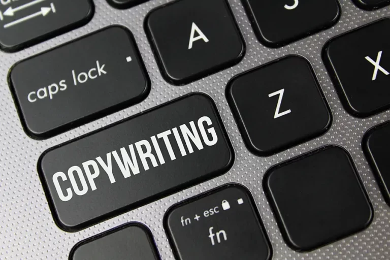 Imagem Da Matéria Do Nosso Blog, Referenciando Um Teclado De Computador Com Uma Tecla Personalizada Destacando A Palavra 'Copywriting'. A Imagem Representa A Importância Do Copywriting Na Criação De Conteúdo Estratégico Para Blogs, Marketing Digital, Seo, Crm E Vendas, Essenciais Para Atrair E Converter Leads Em Uma Estratégia Eficaz De Marketing.