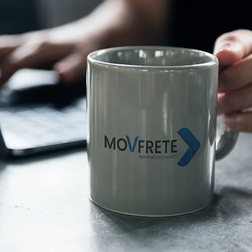 oxbrand-portfolio-logotipo-movfrete