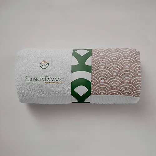 Case de marketing digital - Logotipo - Eduarda Demazzi - OxBrand